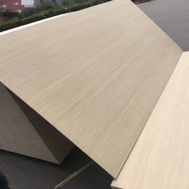China Madera contrachapada marina laminada chapa de madera natural de la prenda impermeable del grado de los muebles del tablero de la capa fábrica